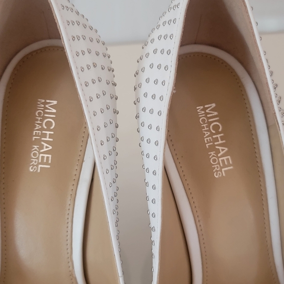 MICHAEL Michael KORS Claire white studded pointy toe heels Size 7 - Picture 10 of 12
